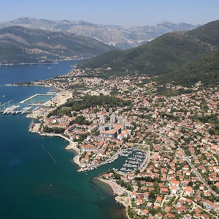 Guesthouse Lanca Tivat Exterior photo