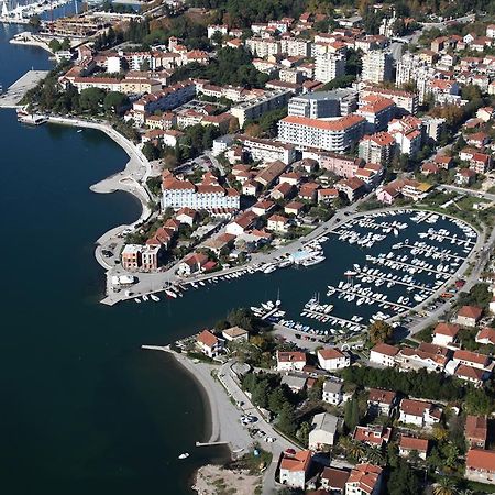 Guesthouse Lanca Tivat Exterior photo